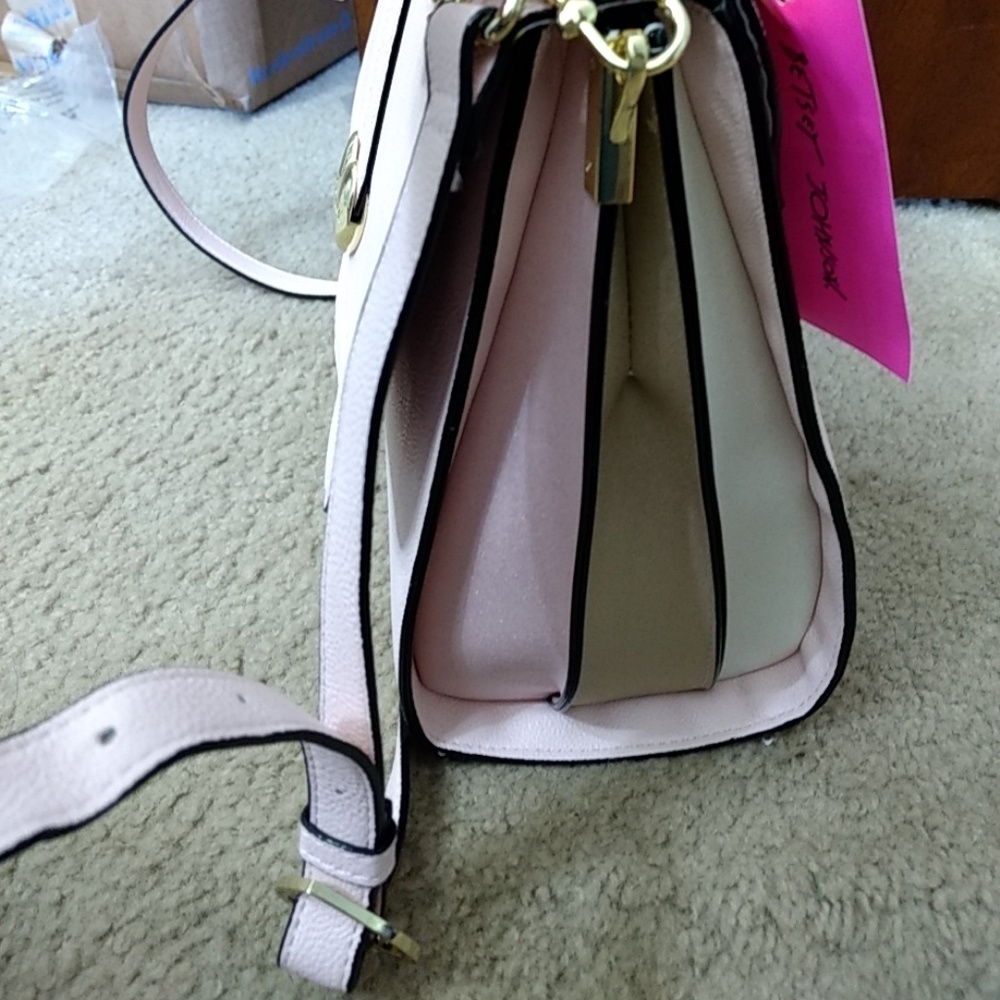 *** Betsey Johnson pink briefcase bag - Picture 4 of 8